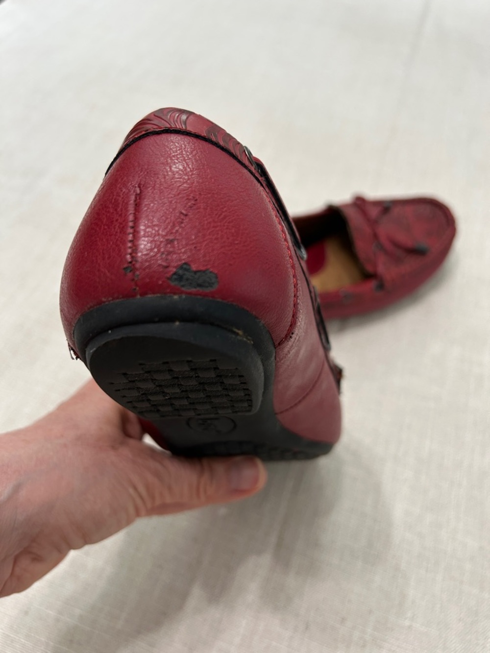 Born b.o.c. Shoes Women’s 8 Red Leather Floral Casual Driving Loafers - Picture 8 of 12